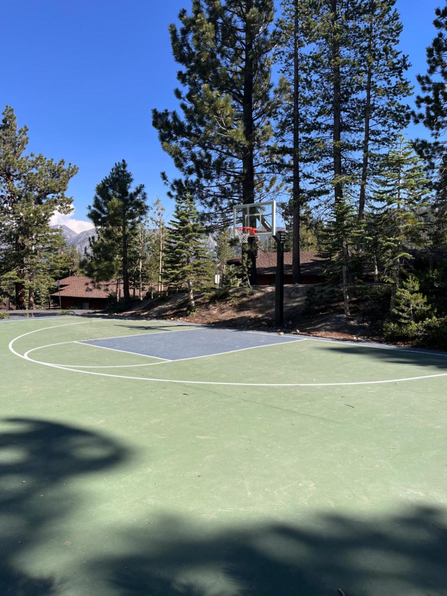 Tastefully Remodeled Condo At Mammoth Ski & Racquet Club, Hot Tub, Garage, 10 Min Walk To Ski Lifts Mammoth Lakes Bagian luar foto