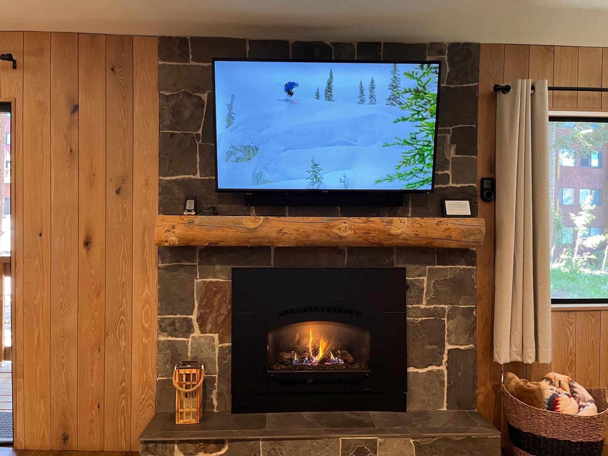 Tastefully Remodeled Condo At Mammoth Ski & Racquet Club, Hot Tub, Garage, 10 Min Walk To Ski Lifts Mammoth Lakes Bagian luar foto