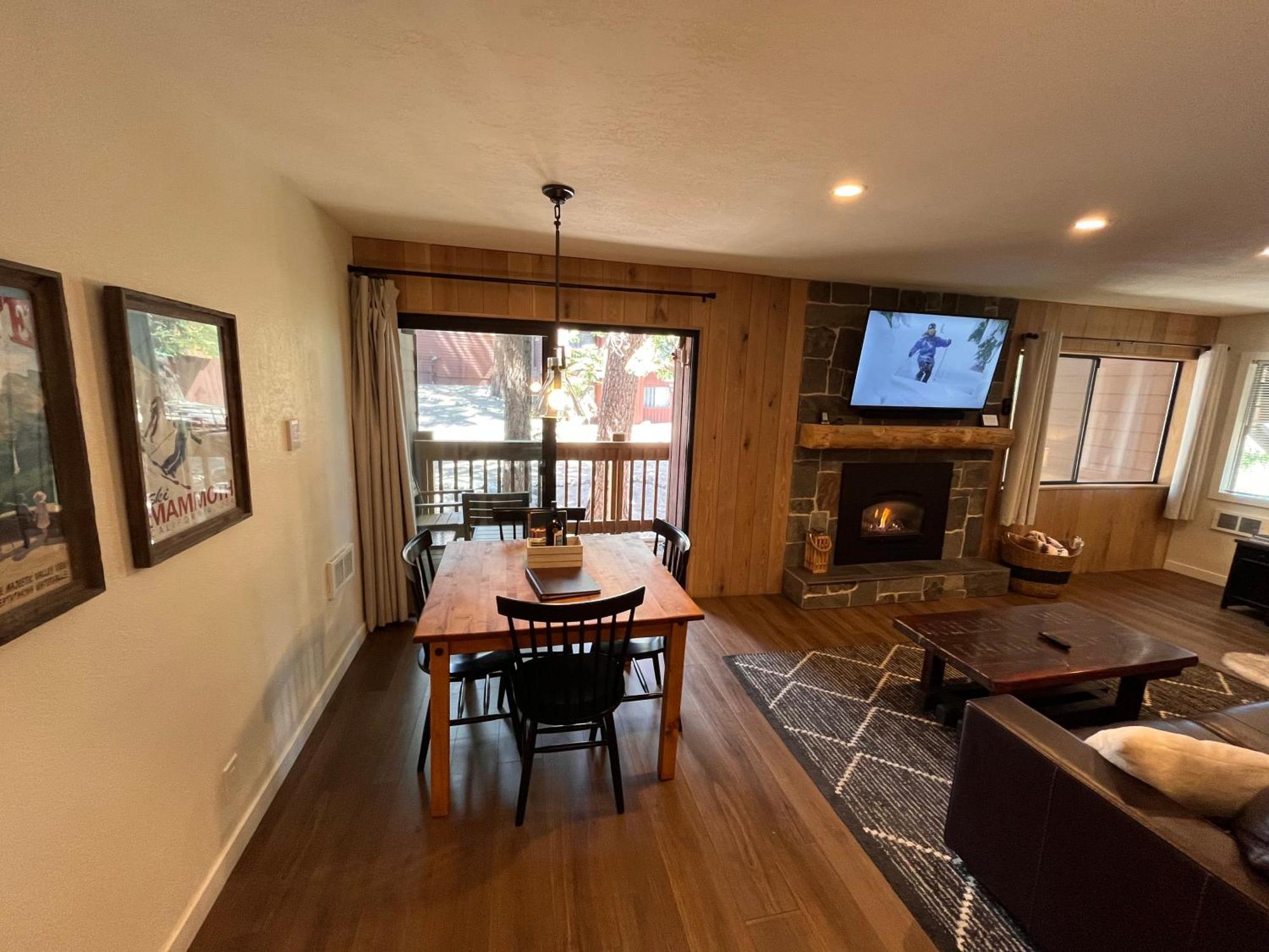 Tastefully Remodeled Condo At Mammoth Ski & Racquet Club, Hot Tub, Garage, 10 Min Walk To Ski Lifts Mammoth Lakes Bagian luar foto