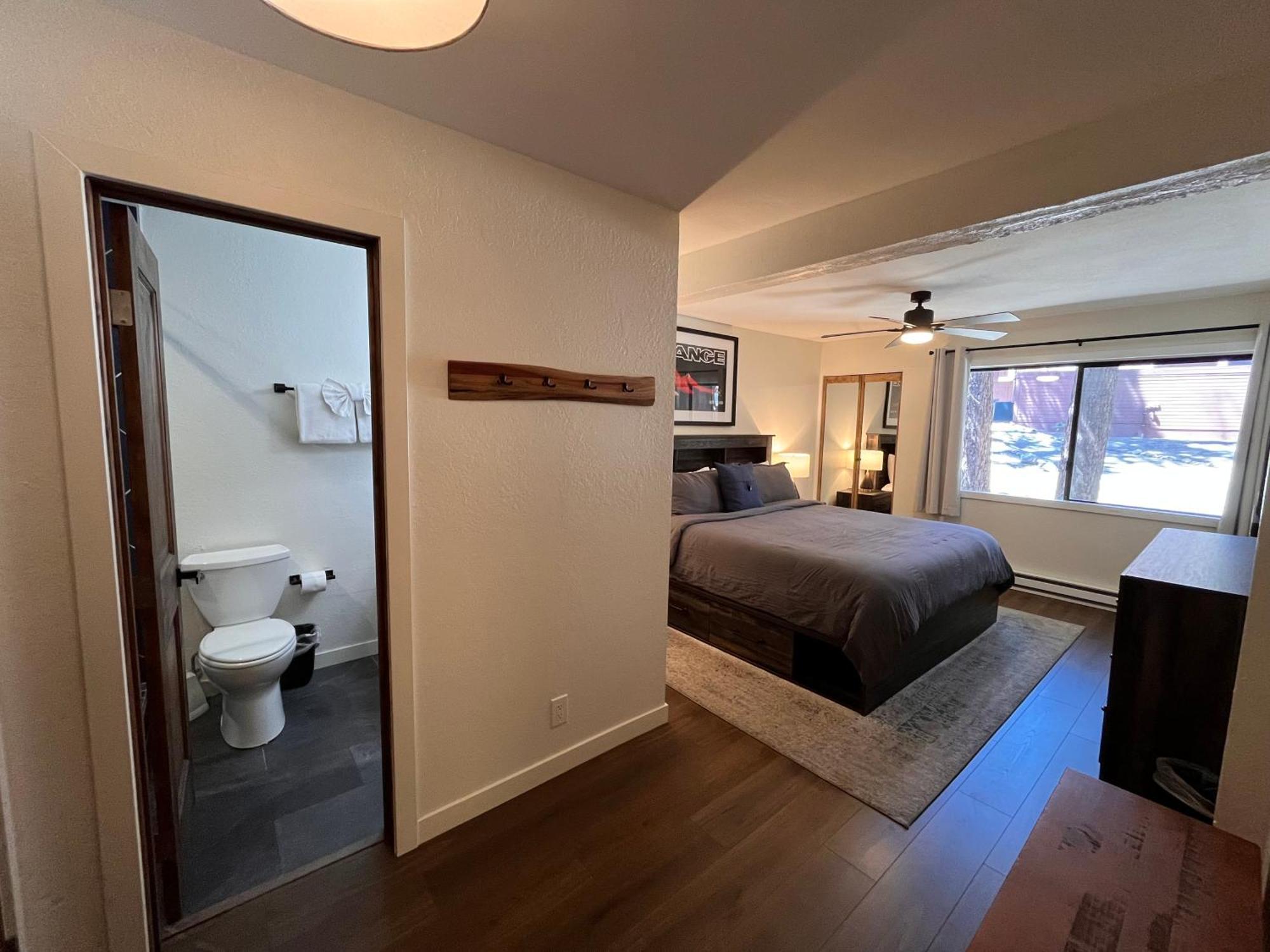 Tastefully Remodeled Condo At Mammoth Ski & Racquet Club, Hot Tub, Garage, 10 Min Walk To Ski Lifts Mammoth Lakes Bagian luar foto