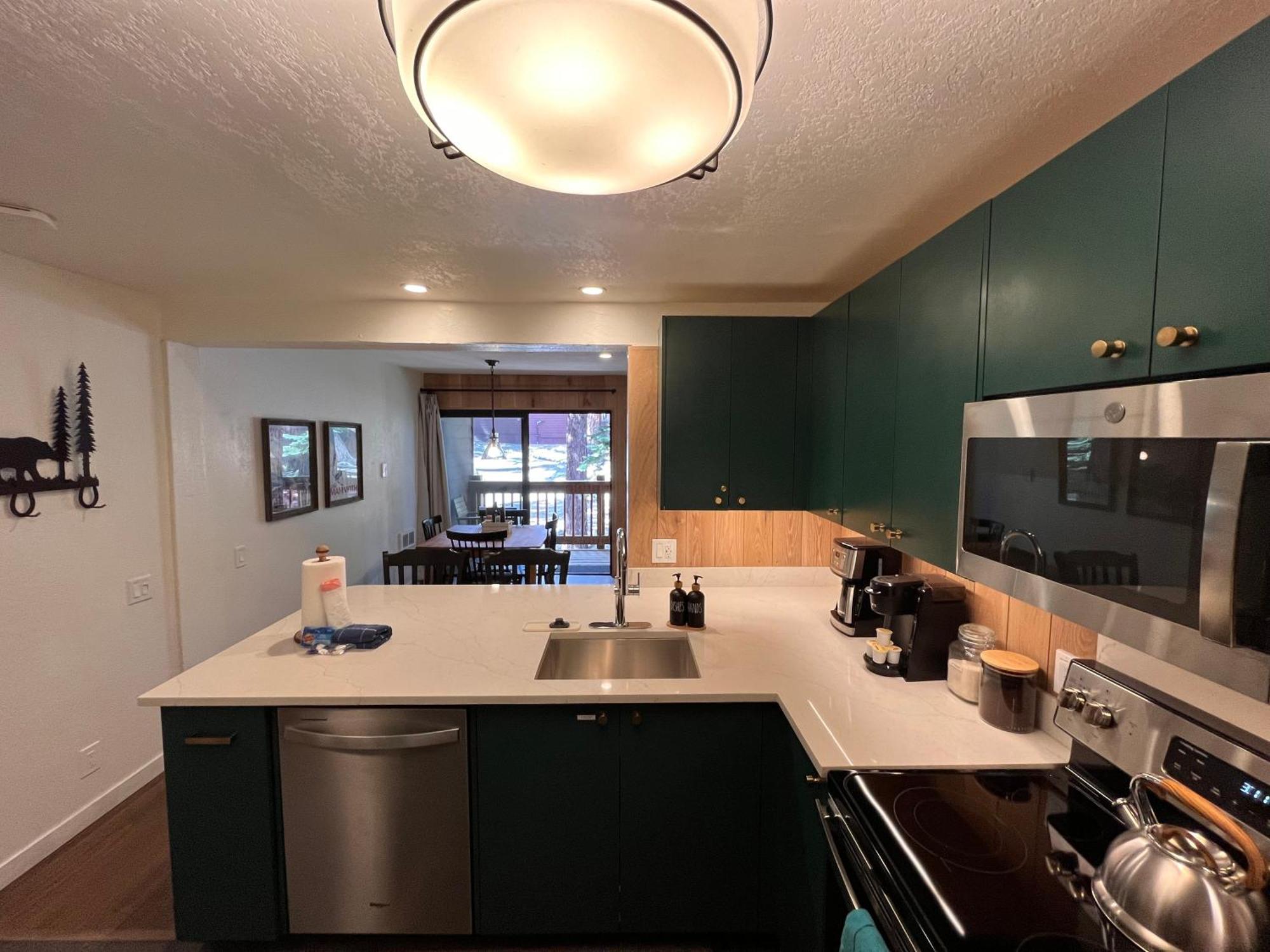 Tastefully Remodeled Condo At Mammoth Ski & Racquet Club, Hot Tub, Garage, 10 Min Walk To Ski Lifts Mammoth Lakes Bagian luar foto