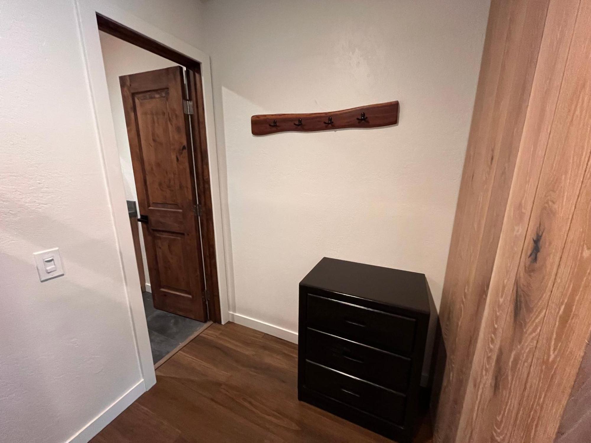Tastefully Remodeled Condo At Mammoth Ski & Racquet Club, Hot Tub, Garage, 10 Min Walk To Ski Lifts Mammoth Lakes Bagian luar foto